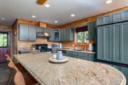 48 Highland Views - Image 3