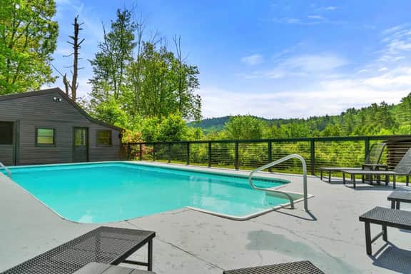 6 Parker Lodge - Image 3