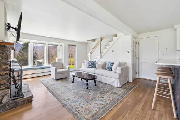 73 Dorset Cottage - Image 2