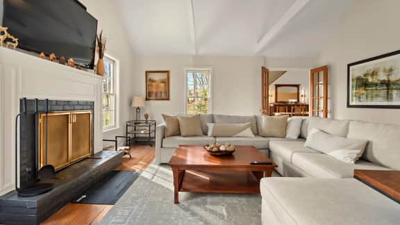 53 Godfrey - Image 5