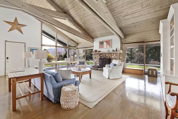 73 Dorset Complex - Image 4