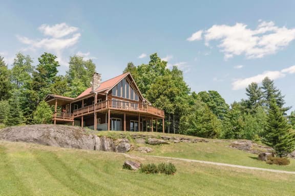 48 Highland Views - Image 1